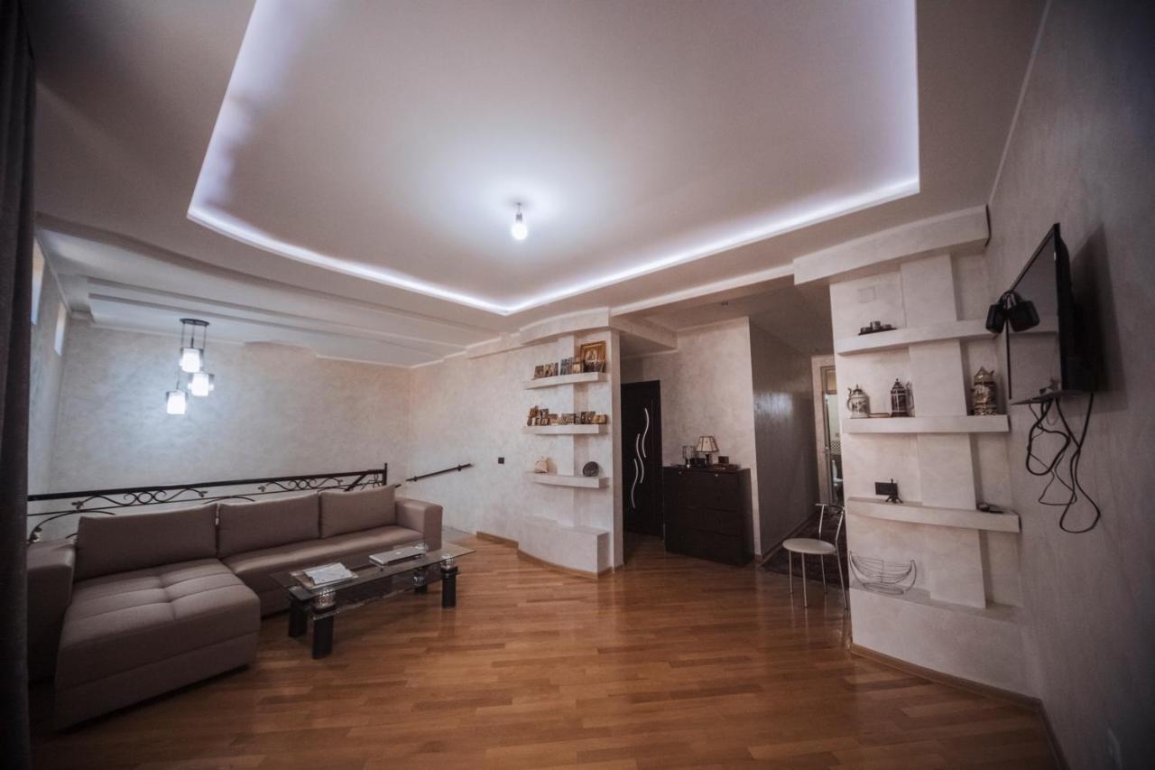 קוטאיסי Makos Guest House מראה חיצוני תמונה