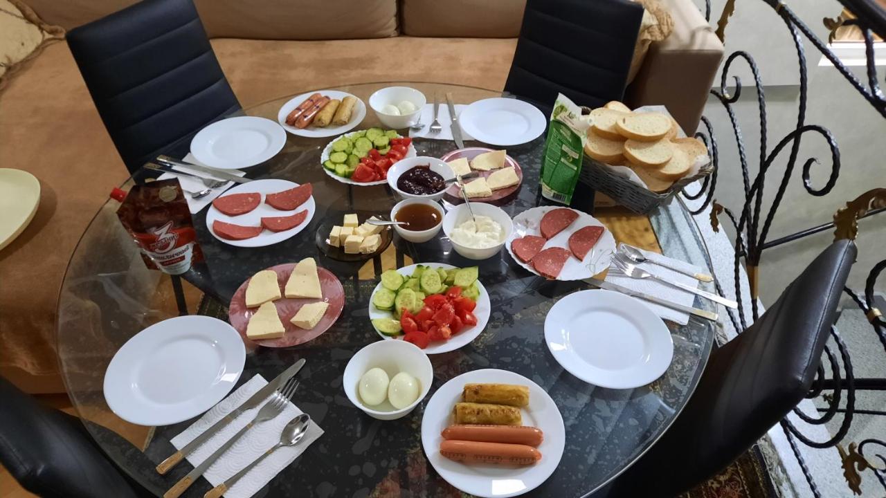 קוטאיסי Makos Guest House מראה חיצוני תמונה
