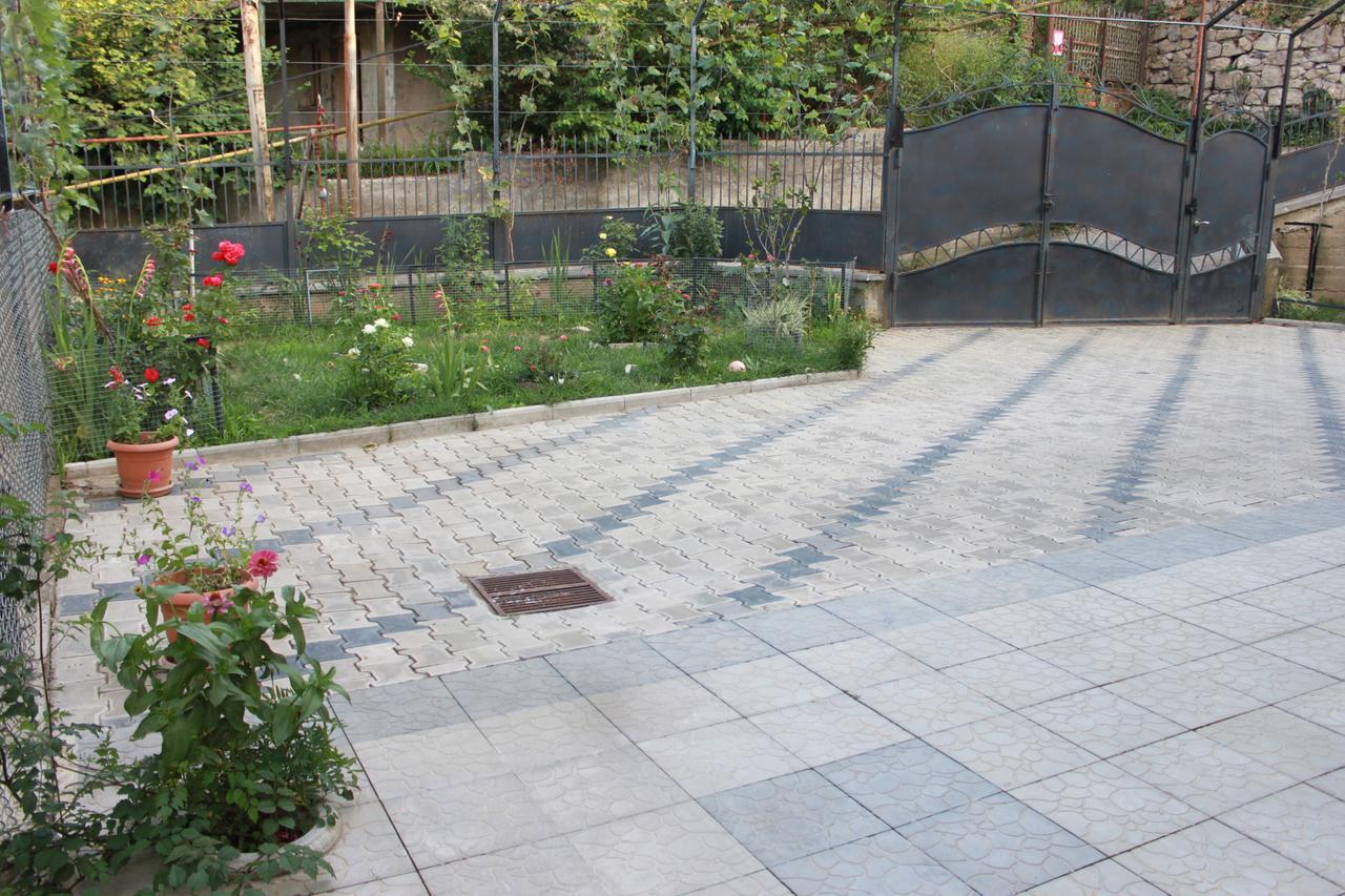 קוטאיסי Makos Guest House מראה חיצוני תמונה